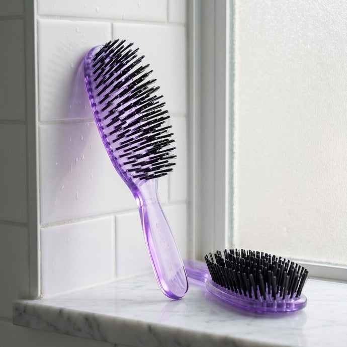 Meet the Duboa Lilac Brush Duo — a Large 80 and Medium 60 pairing crafted in Japan for hair that deserves professional-grade care every single day. Whether you're working through thick, coarse strands or maintaining a fine blowout, these brushes glide through knots with zero snagging.