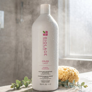Biolage Color last Shampoo 1lt
Like nature's fade defying orchid, Color Last nourishes and protects to help maintain the depth, tone and shine of color-treated hair.