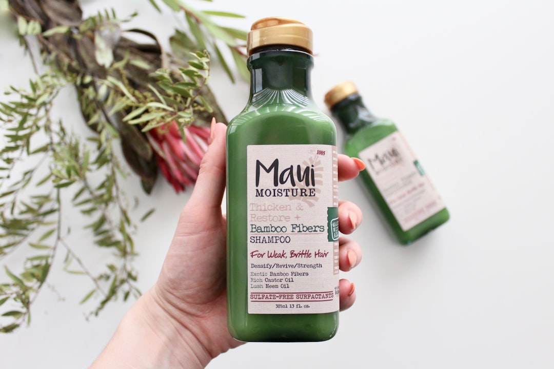 The Ultimate Guide: Shampoo and Conditioner Bars vs. Bottles