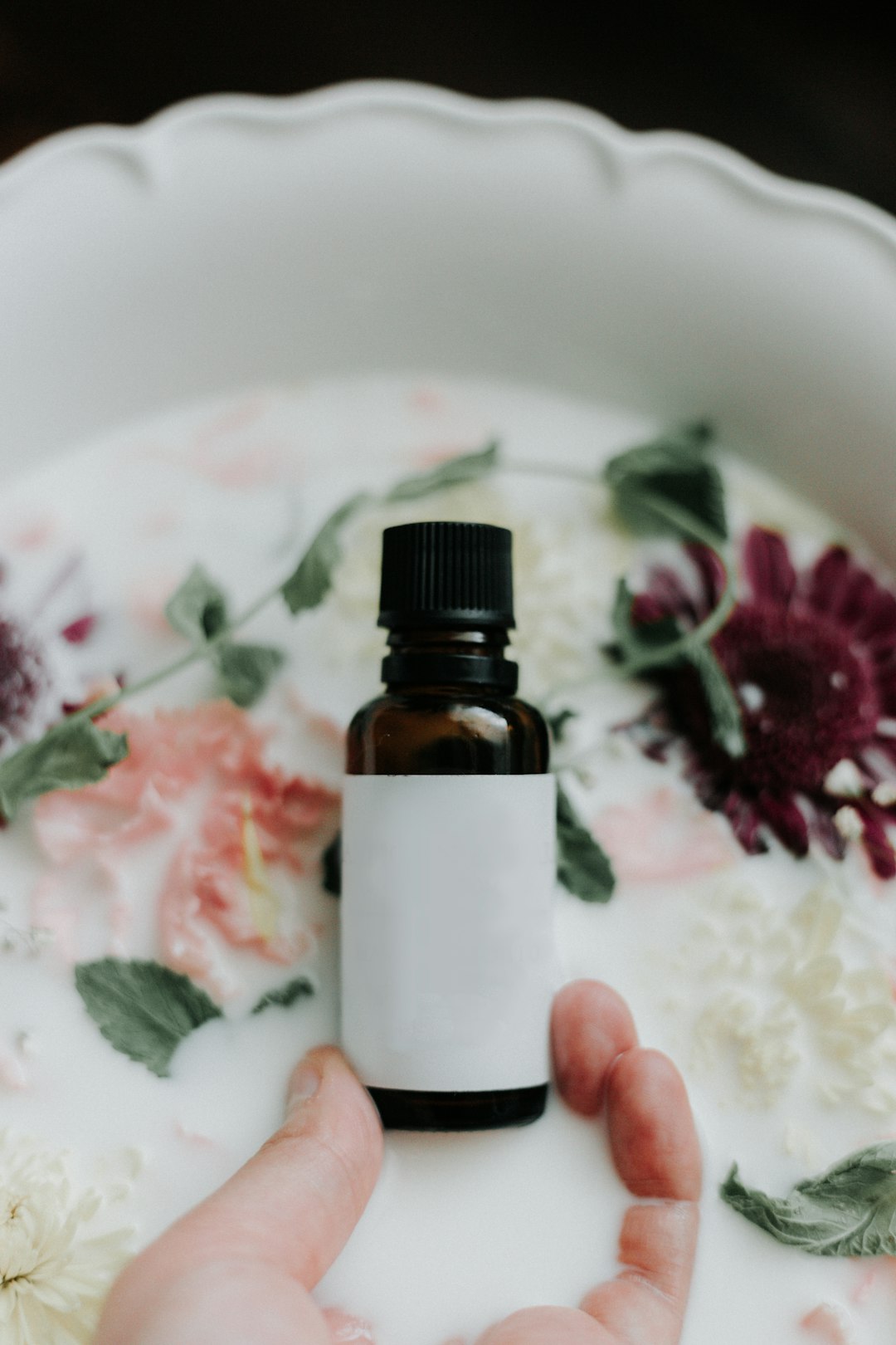 Unlocking the Secrets: Traditional Shampoo and Conditioner Methods for Cultural Haircare