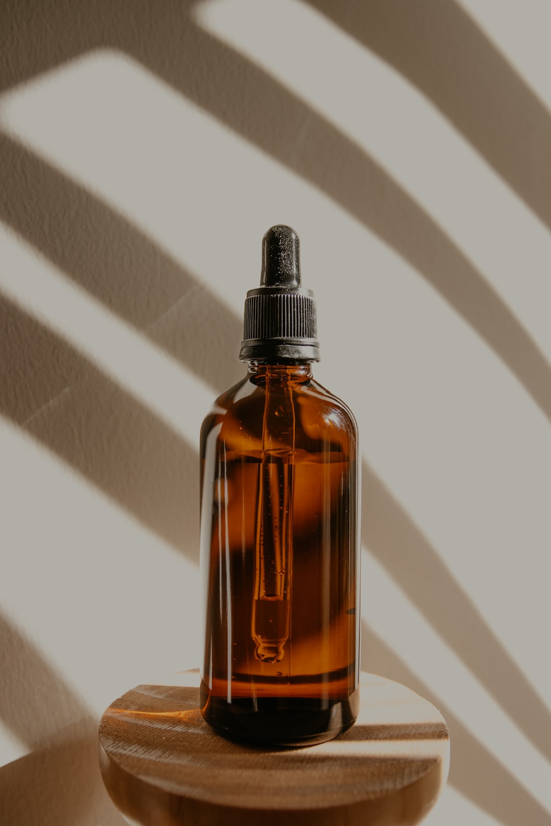 The Science Behind Shampoo: How It Works to Cleanse Your Hair
