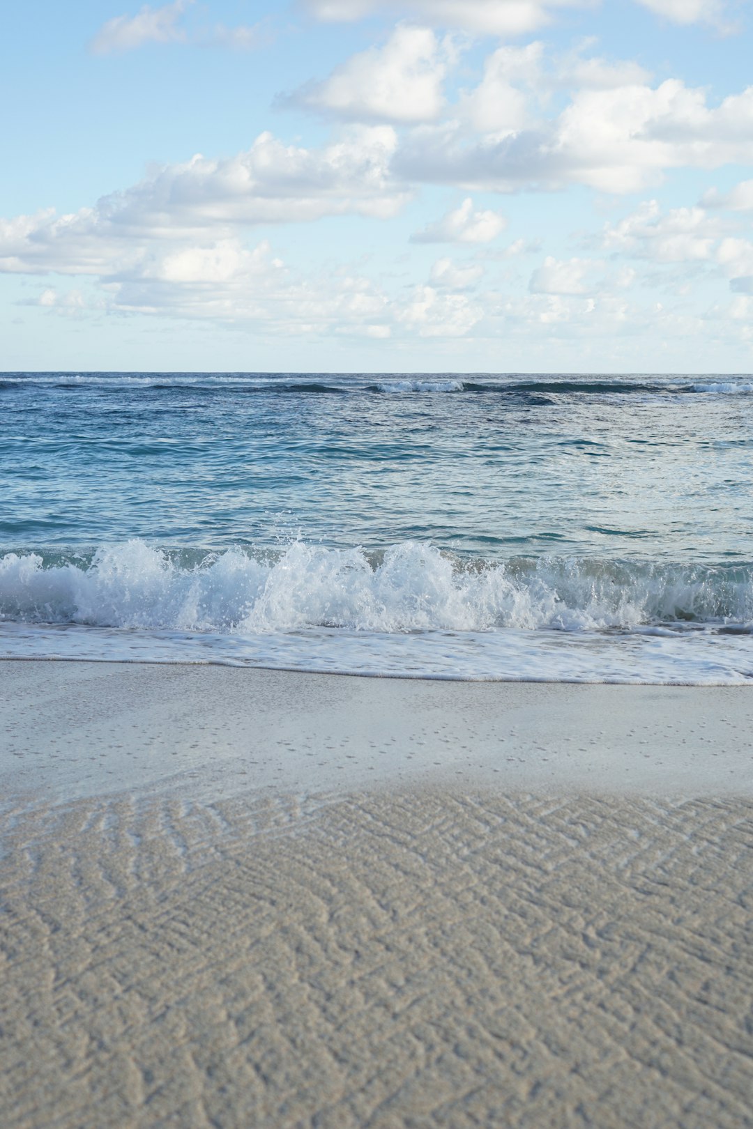 Get Effortless Waves with Goldwell Stylesign