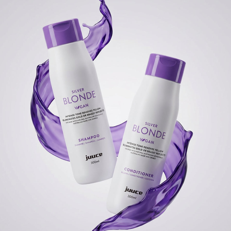Juuce Silver Blonde Toning Shampoo and Conditioner Duo 300ml

Banish brassiness and keep blonde looking its best with the Juuce Silver Blonde Intense Toning Duo. Formulated with micro blue-violet pigments that penetrate deep into the hair shaft, this matched shampoo and conditioner set neutralises gold and yellow tones in blonde, bleached, highlighted and grey hair — delivering cool, bright, salon-fresh results at home.