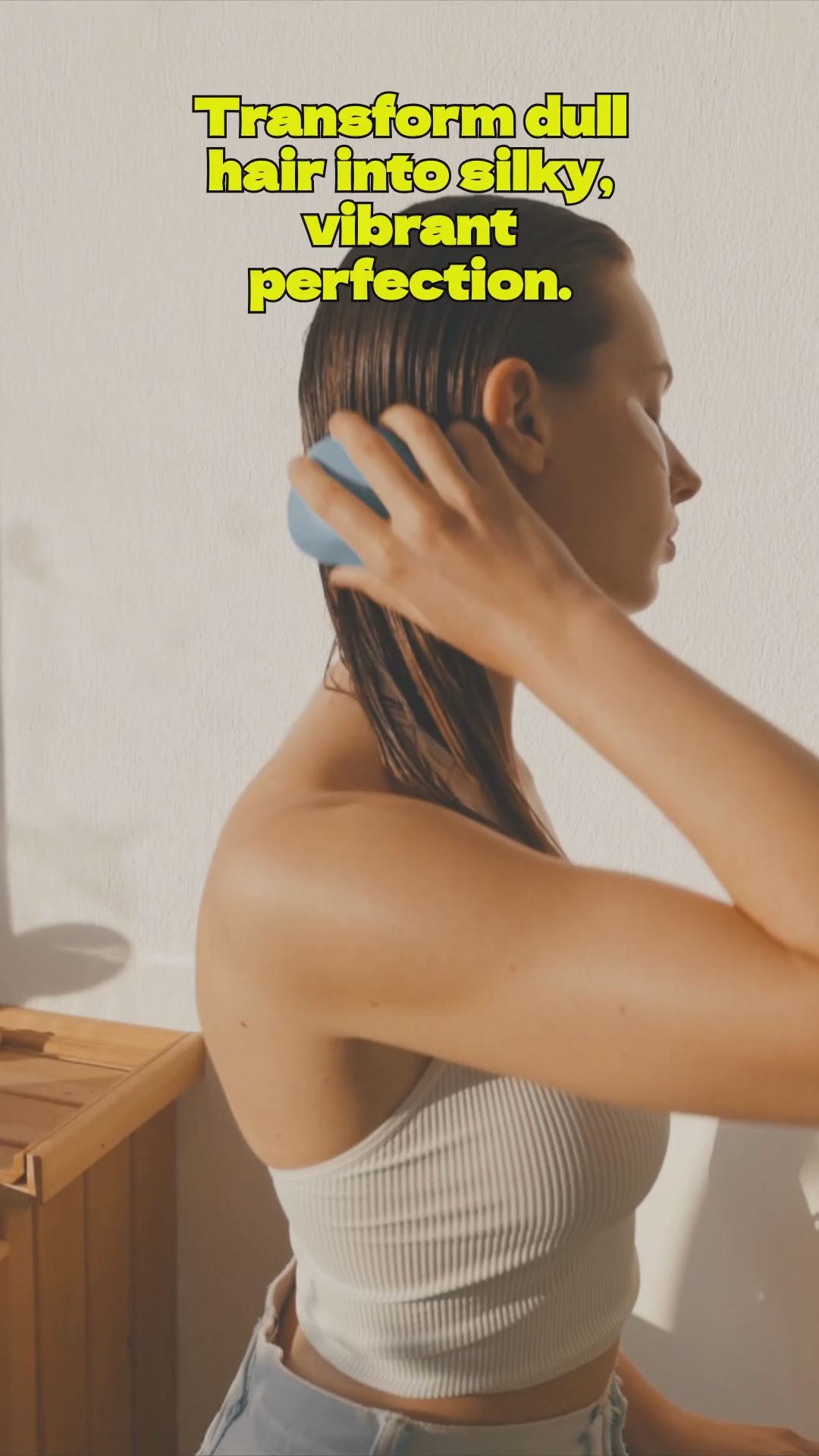 Pureology Hydrate 1lt Duo hydrates normal to thick dry, color-treated hair.